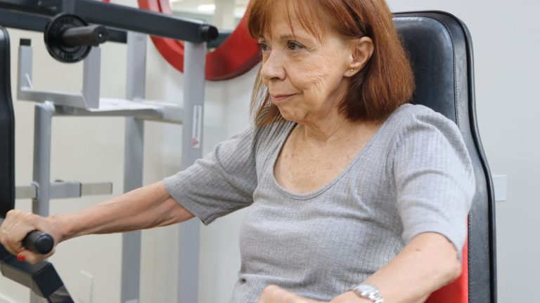 79 Efeitos do exercício resistido na capacidade de equilibrio
